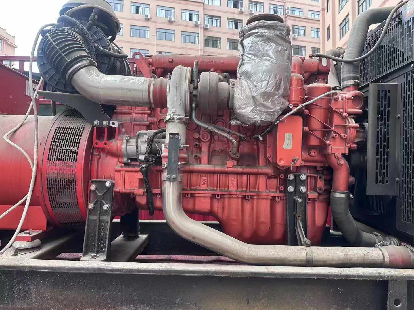 五湖渔场如何选择适合 600kW 柴油发电机组的过载保护器？